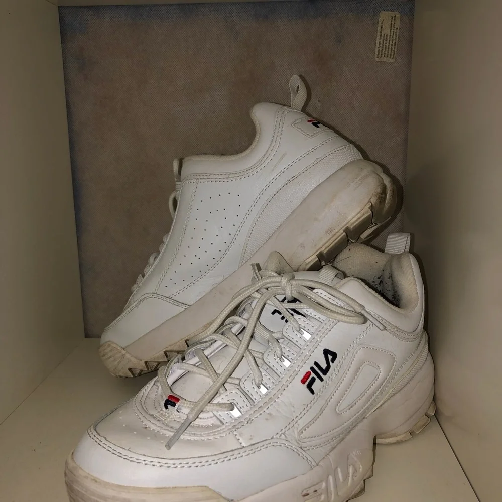 Fila athletic shoes - Picture 3 of 3